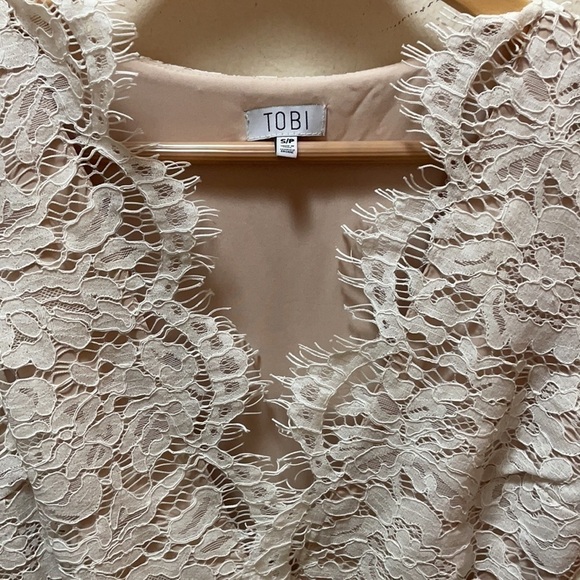 Tobi White Lace Mini Dress - Picture 6 of 8